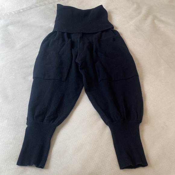 United Colors of Benetton, unique knit wool crop pants, black, 3/4 Vintage 90‘s - Picture 6 of 12
